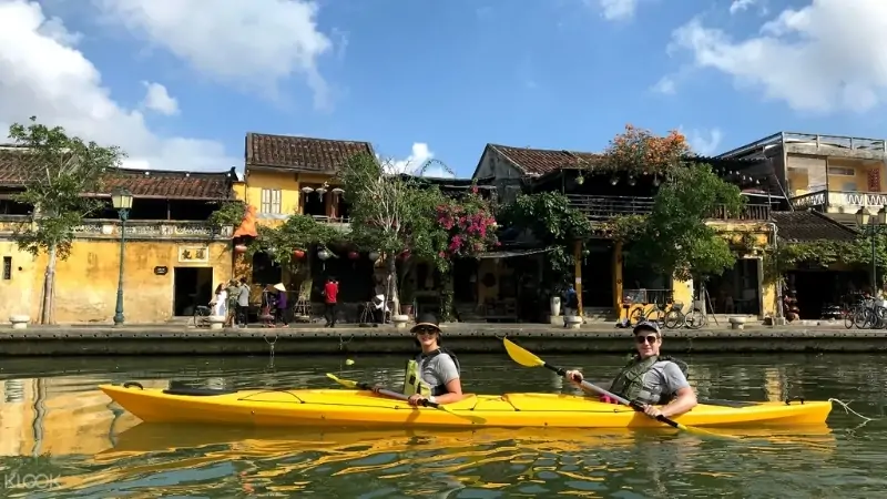 Kayak tour in Hoi An at sunset