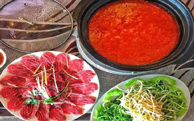 local-only restaurant in Hoi An