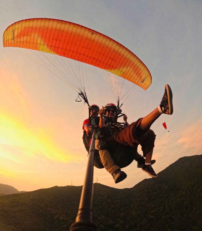 paragliding in da nang