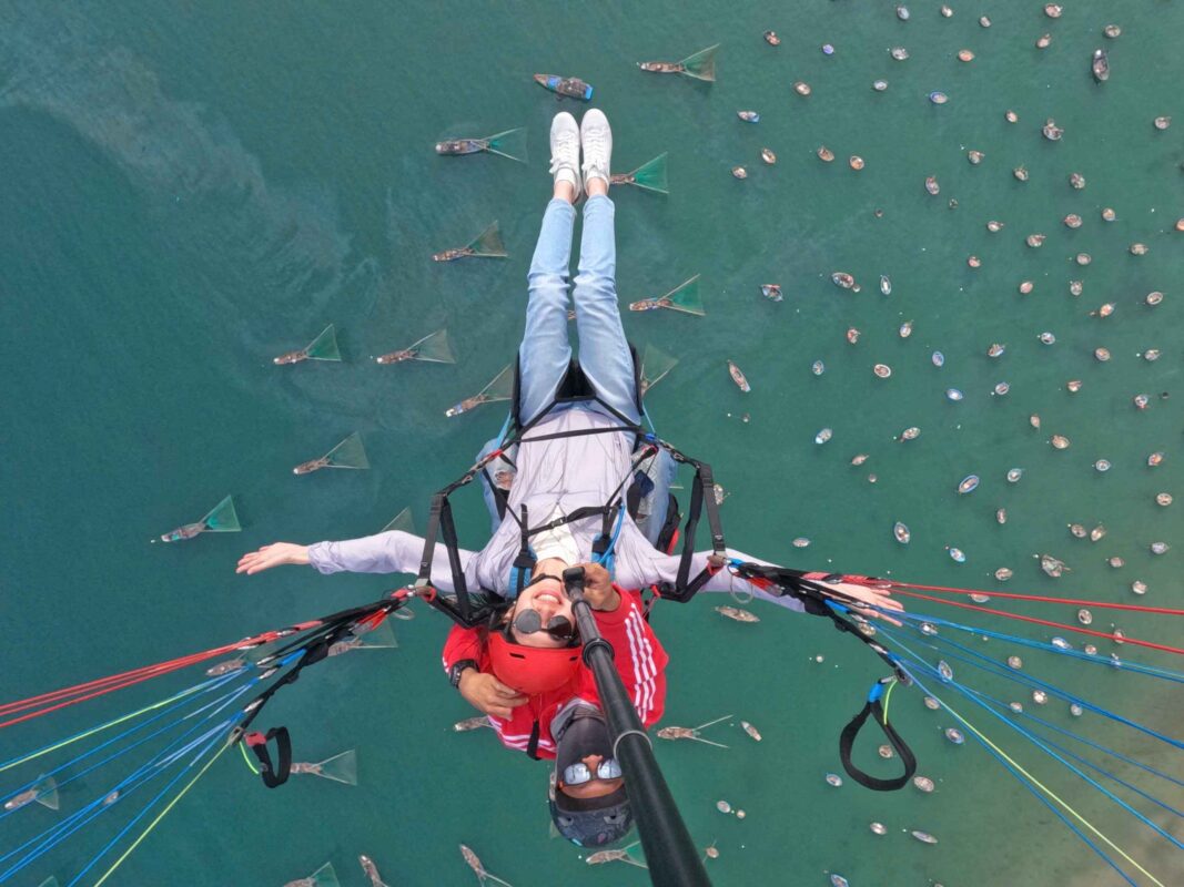 paragliding in da nang